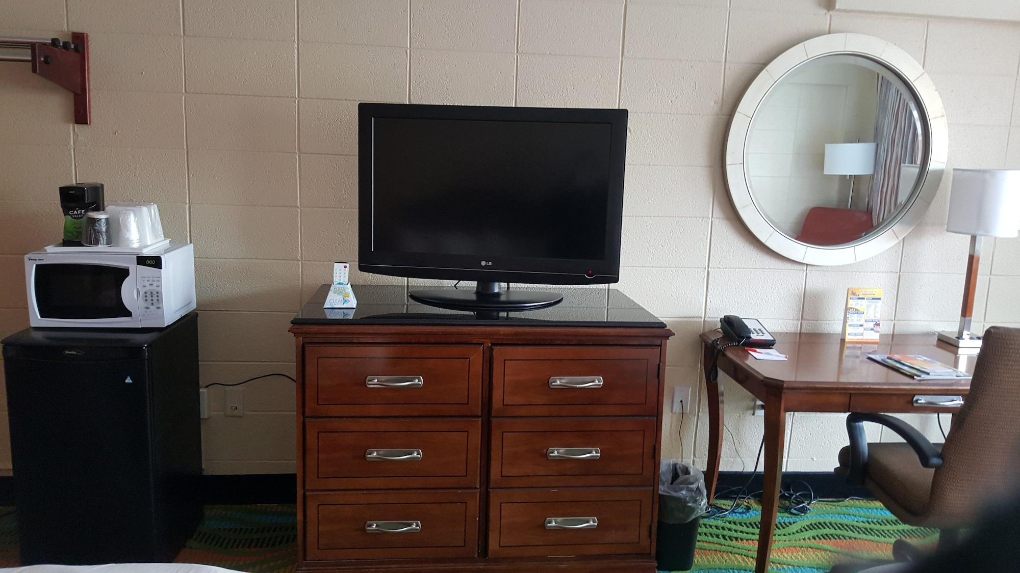 Howard Johnson By Wyndham Virginia Beach At The Beach Esterno foto
